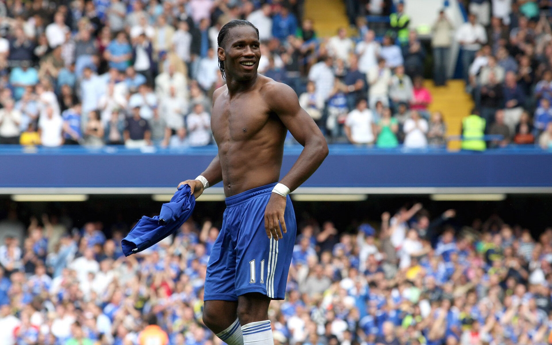 世界魔方团体赛中国站 东道主队9次平均还原用时不足20秒